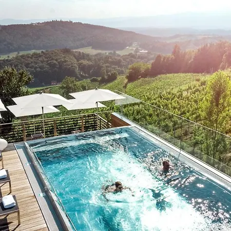 Weingartenhotel Harkamp Suedsteiermark Hotel 3*